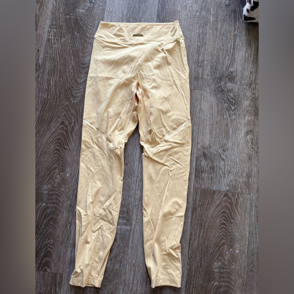 Gymshark Cream Leggings High-Waisted Tapered